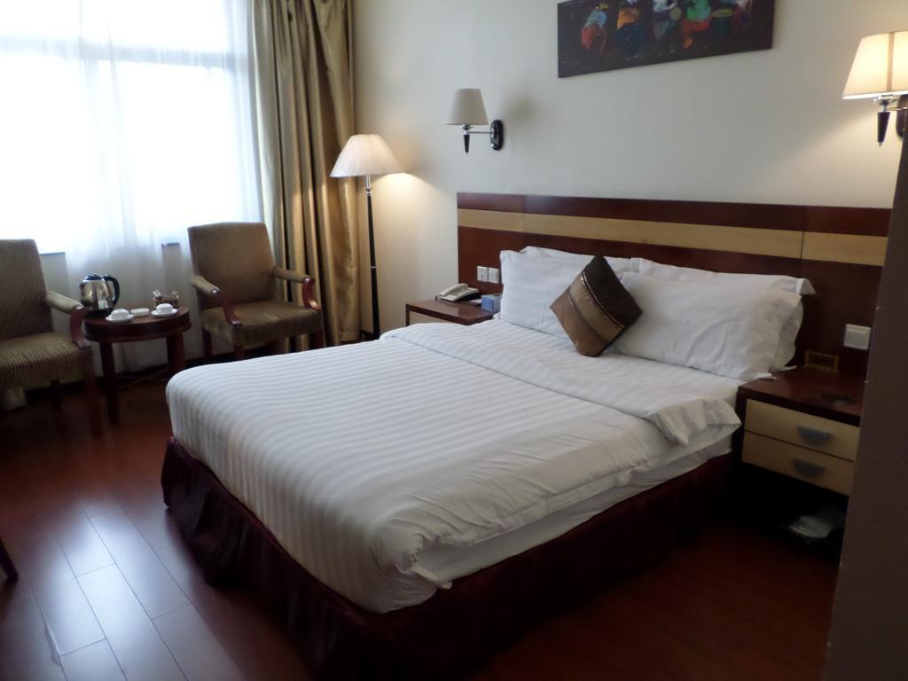 G.S Plaza Hotel Аккра Екстер'єр фото