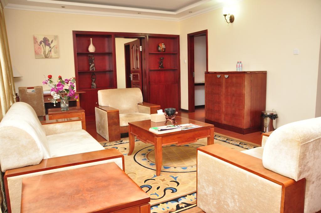 G.S Plaza Hotel Аккра Екстер'єр фото