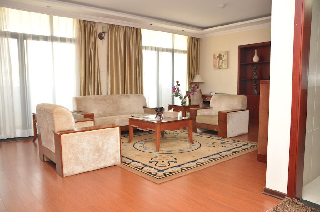 G.S Plaza Hotel Аккра Екстер'єр фото