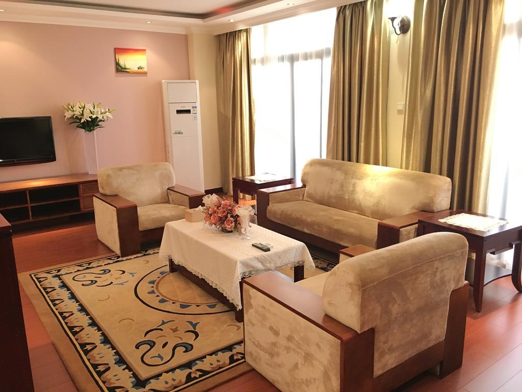 G.S Plaza Hotel Аккра Екстер'єр фото